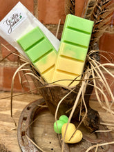 Load image into Gallery viewer, Lime, Basil & Mandarin snapbar