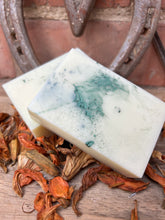 Load image into Gallery viewer, Positivity Pure Essential Oil Wax Slab - 85g
