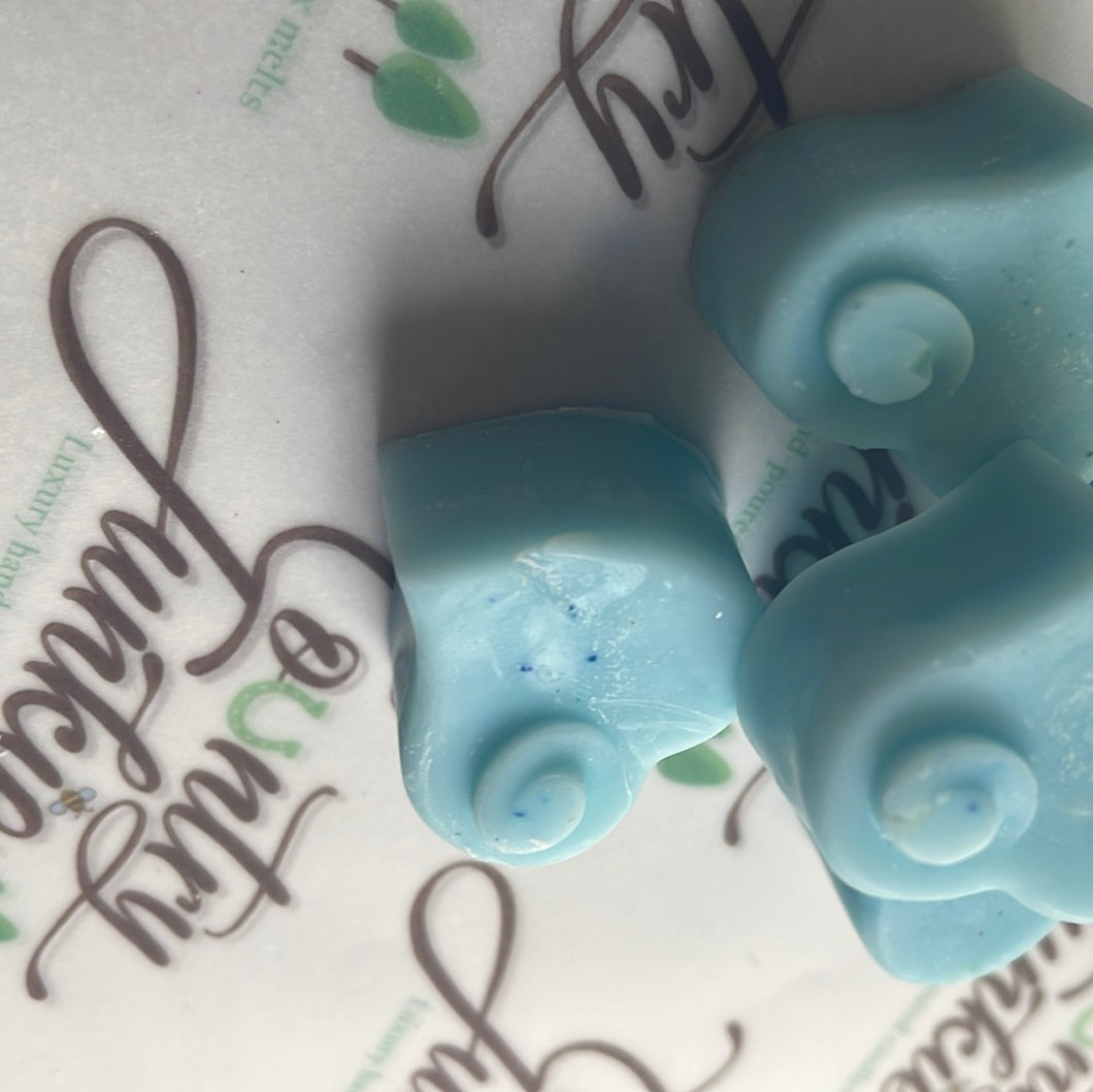 Fresh Linen Hearts