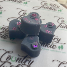 Load image into Gallery viewer, Pomegranate black Hearts
